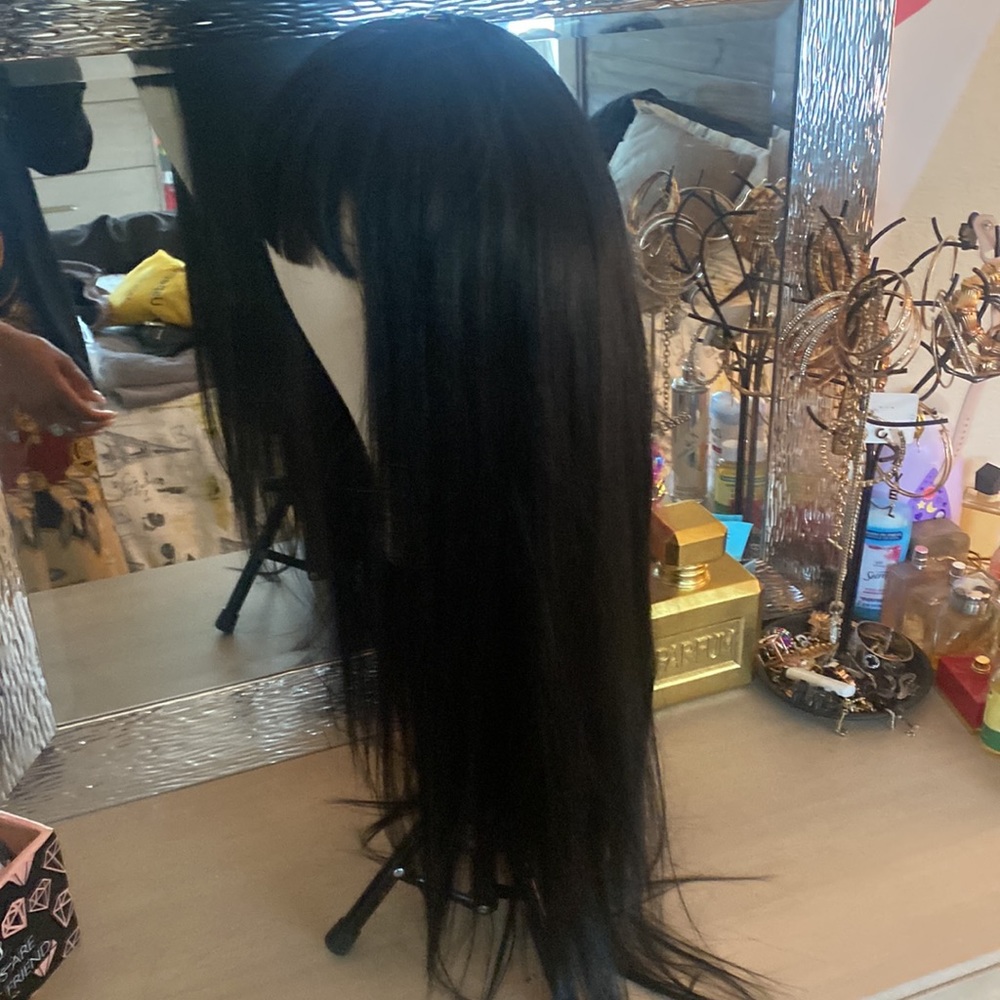 30’ black straight with bangs - Picture 2 of 3